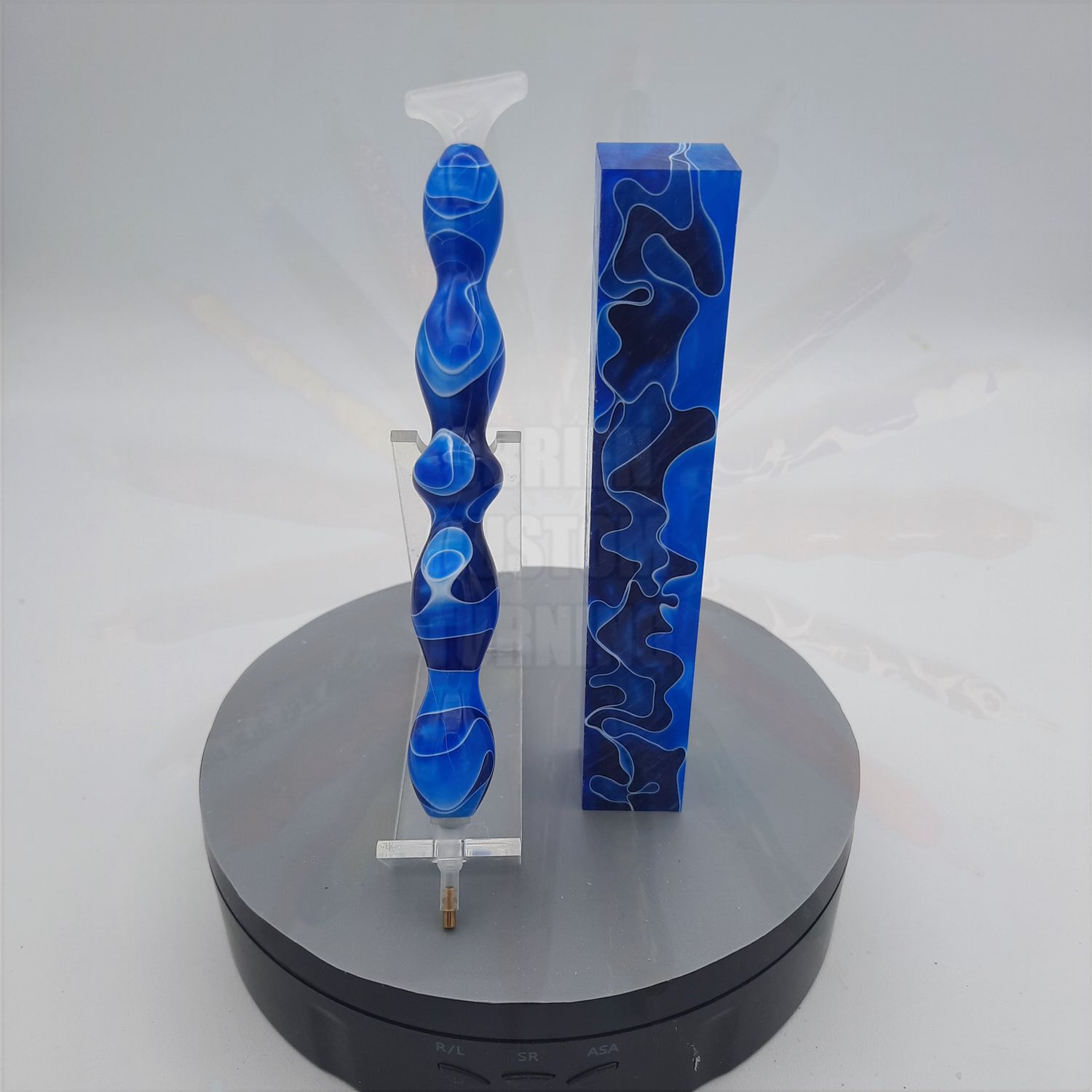 Dark Blue and Light Blue Classic Swirl - Handcrafted Custom Diamond Painting Pen