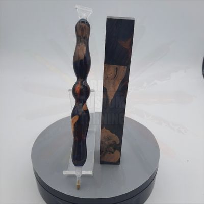 Red Blue Grapevine - Handcrafted Custom Diamond Painting Pen