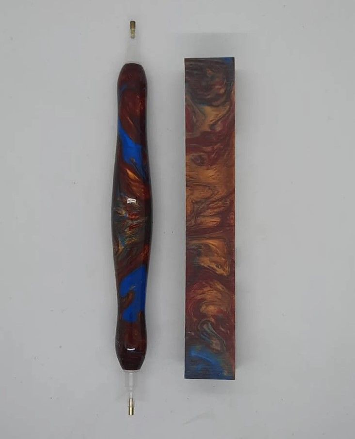 A Kingly Coat - Handcrafted Custom Diamond Painting Pen