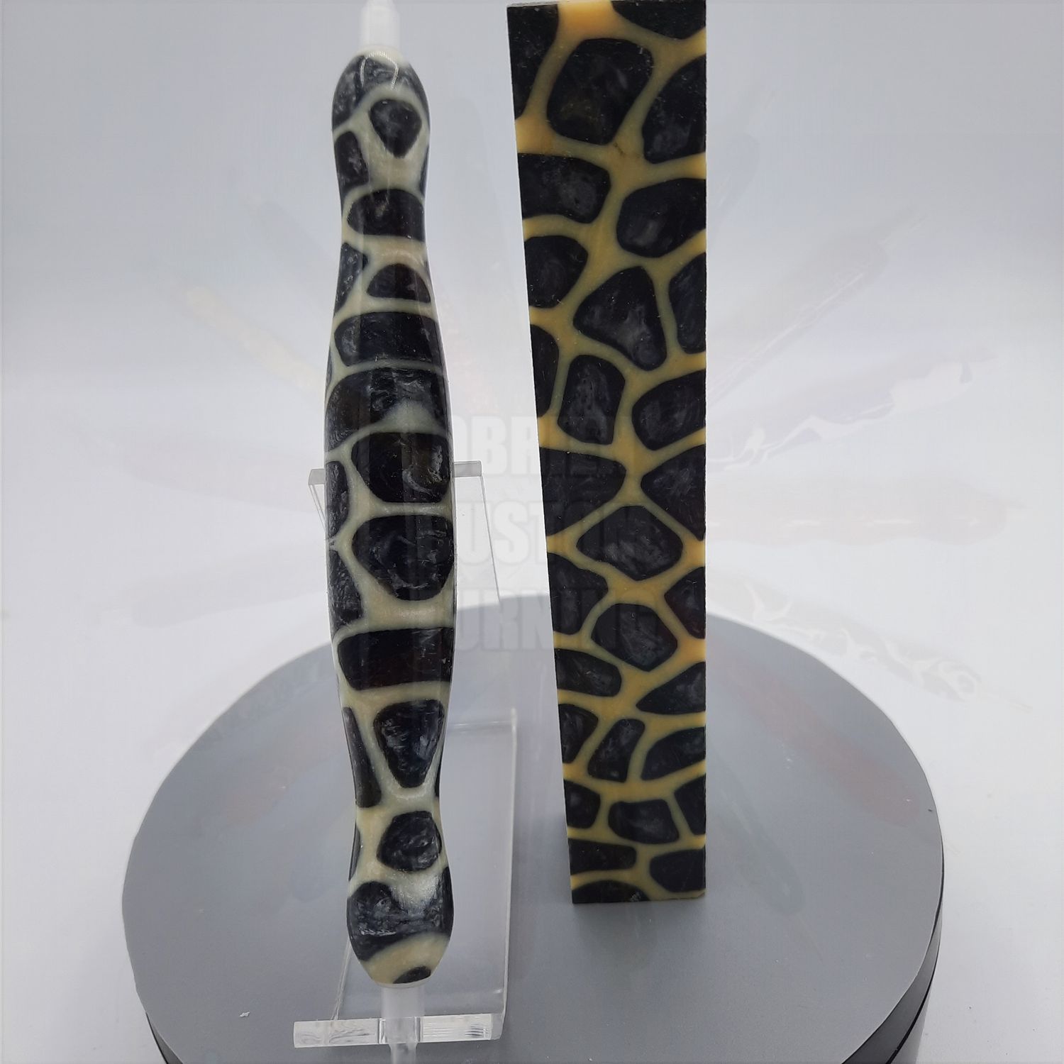 Black and Silver Giraffe - Handcrafted Custom Diamond Painting Pen