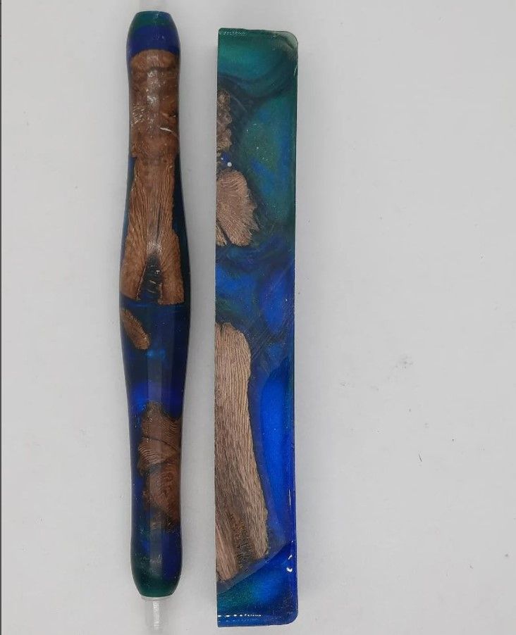 Blue Green Swirl Grapevine - Handcrafted Custom Diamond Painting Pen