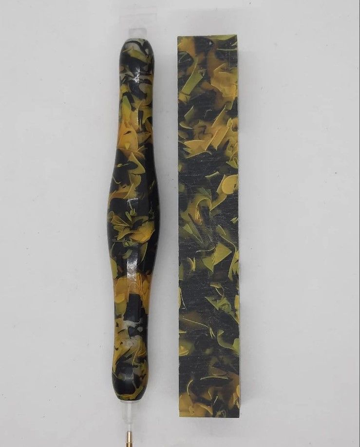 Bumblebee Coral Reef - Handcrafted Custom Diamond Painting Pen