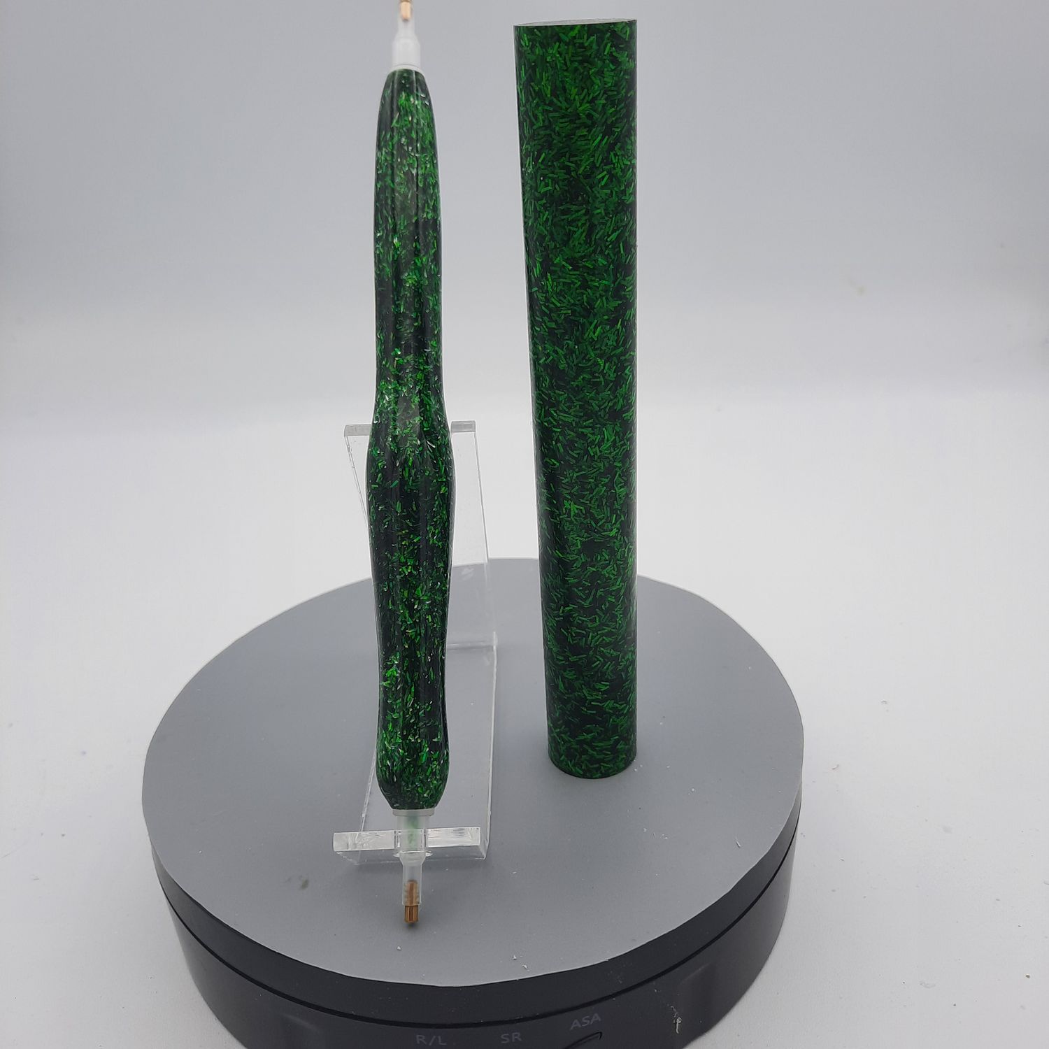 Holographic Green Glitter - Emerald Green - Handcrafted Custom Diamond Painting Pen