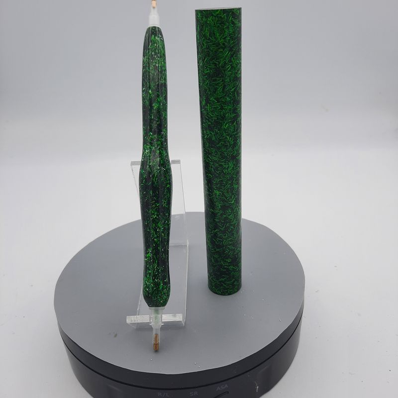 Holographic Green Glitter - Emerald Green - Handcrafted Custom Diamond Painting Pen
