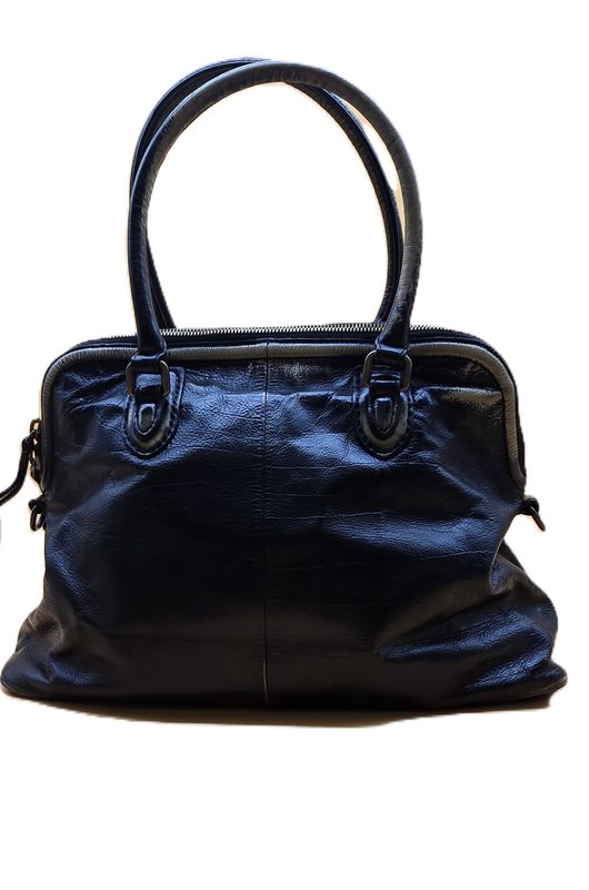 Charakterstark und einzigartig, Vintage Handtasche Berlin von Liebeskind im Used Look