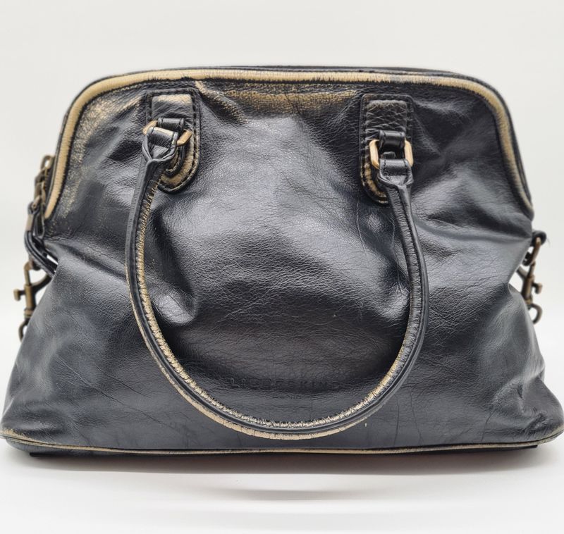 Charakterstark und einzigartig, Vintage Handtasche Berlin von Liebeskind im Used Look
