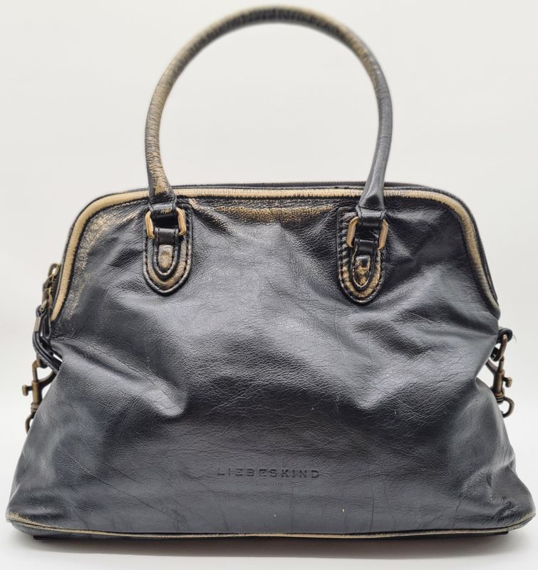 Charakterstark und einzigartig, Vintage Handtasche Berlin von Liebeskind im Used Look