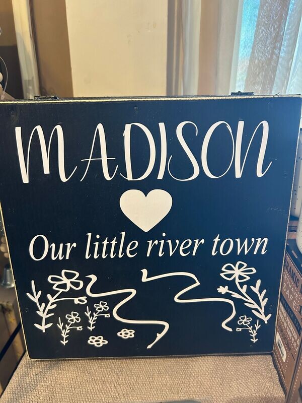 Madison wood memory box (black)