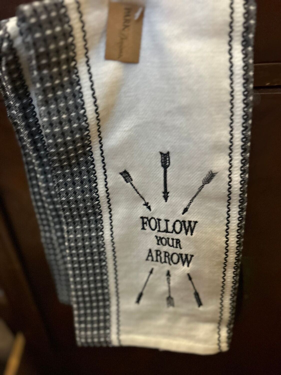 Arrow tea towel