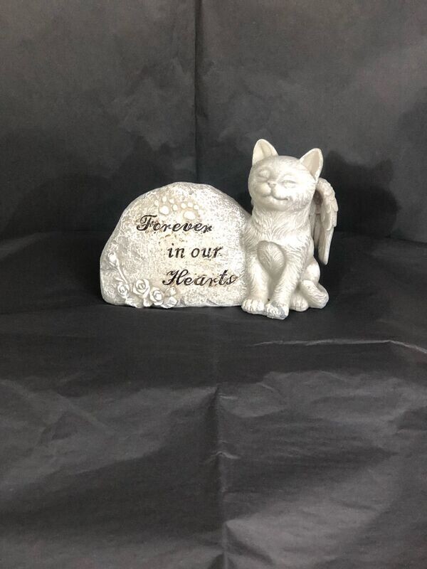 Sympathy cat statue