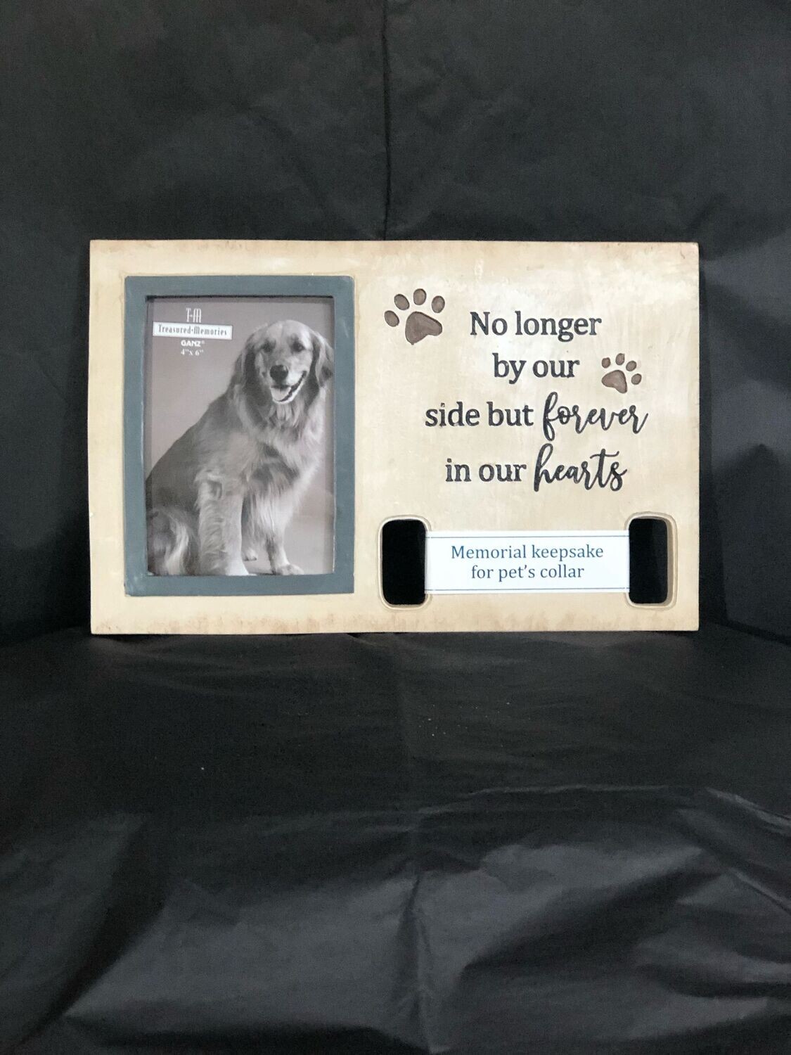 Ceramic sympathy pet frame w/ leash holder
