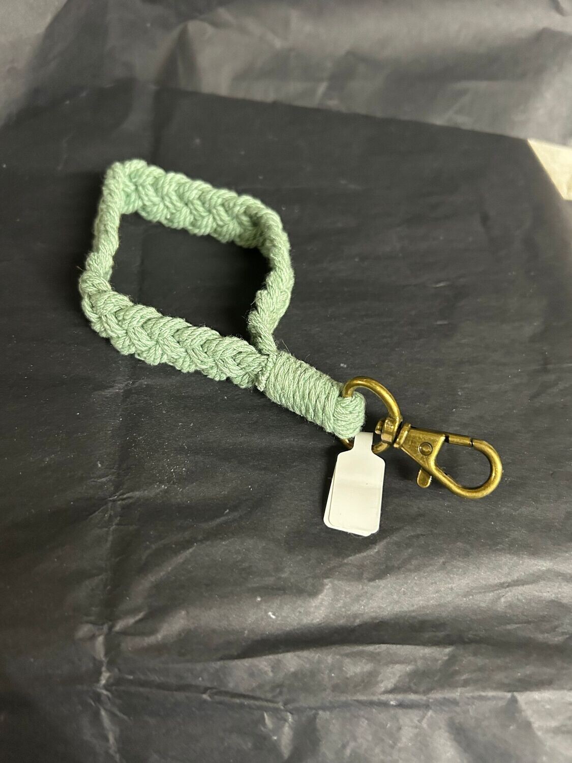 Crochet wristlet keychain