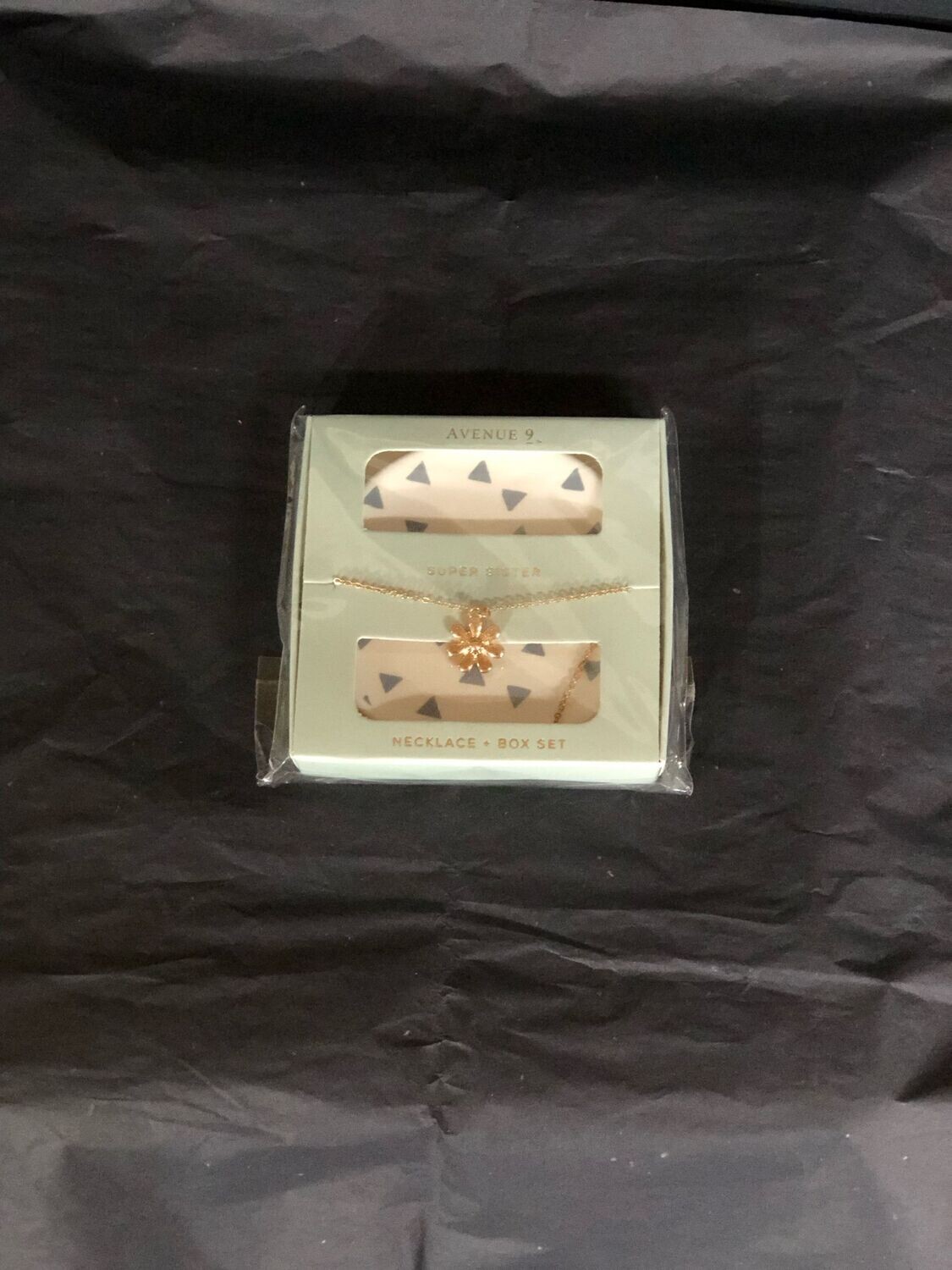 Sister necklace box set