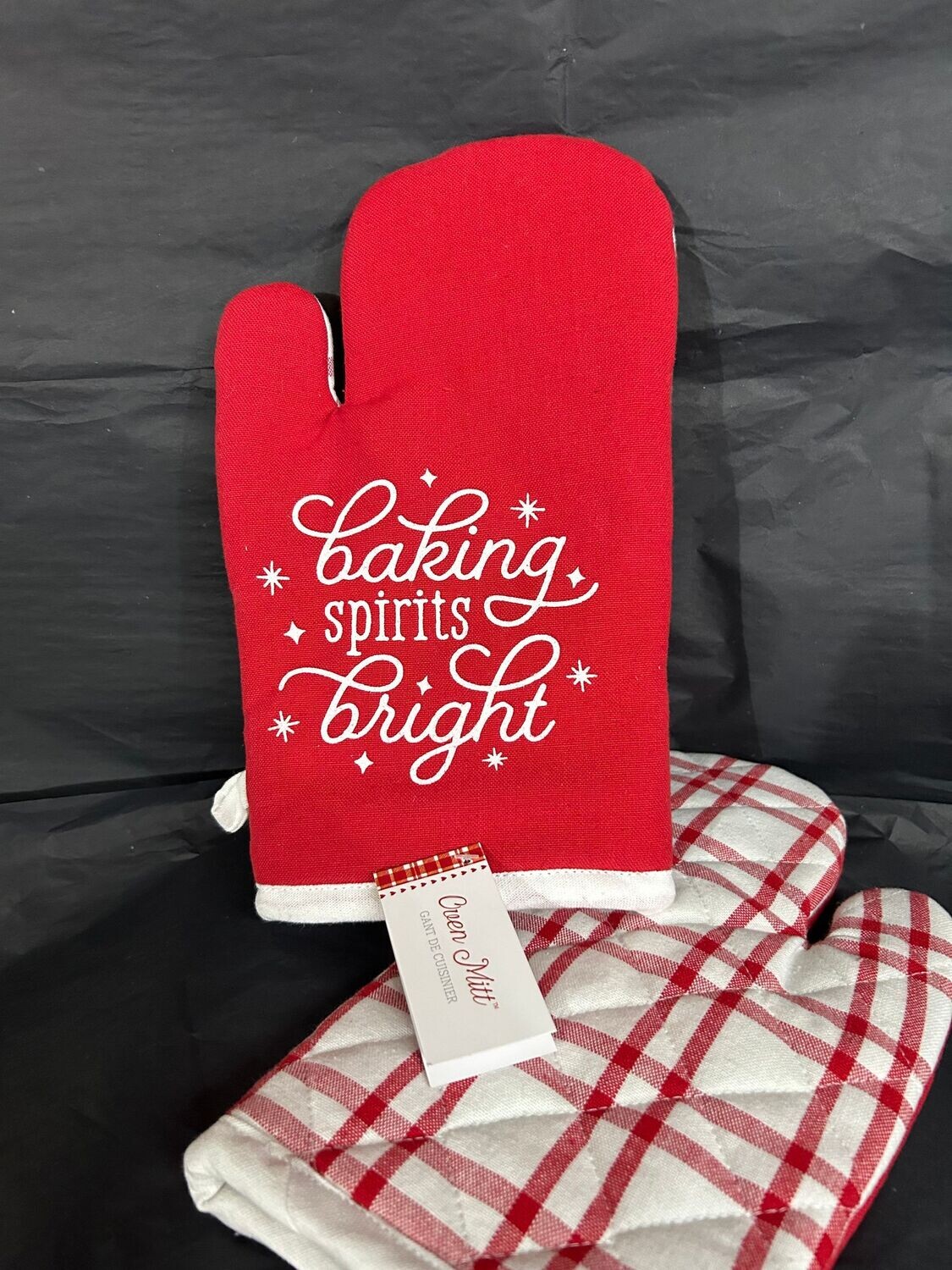 Christmas oven mitt