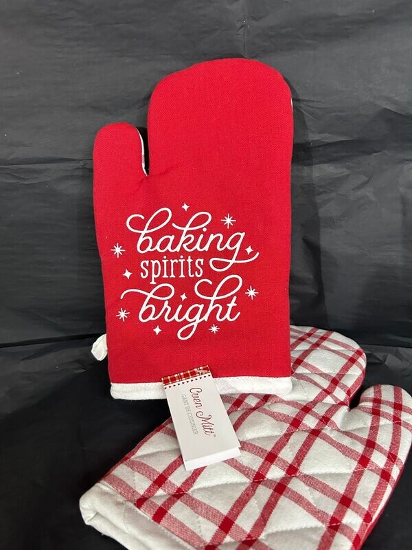 Christmas oven mitt