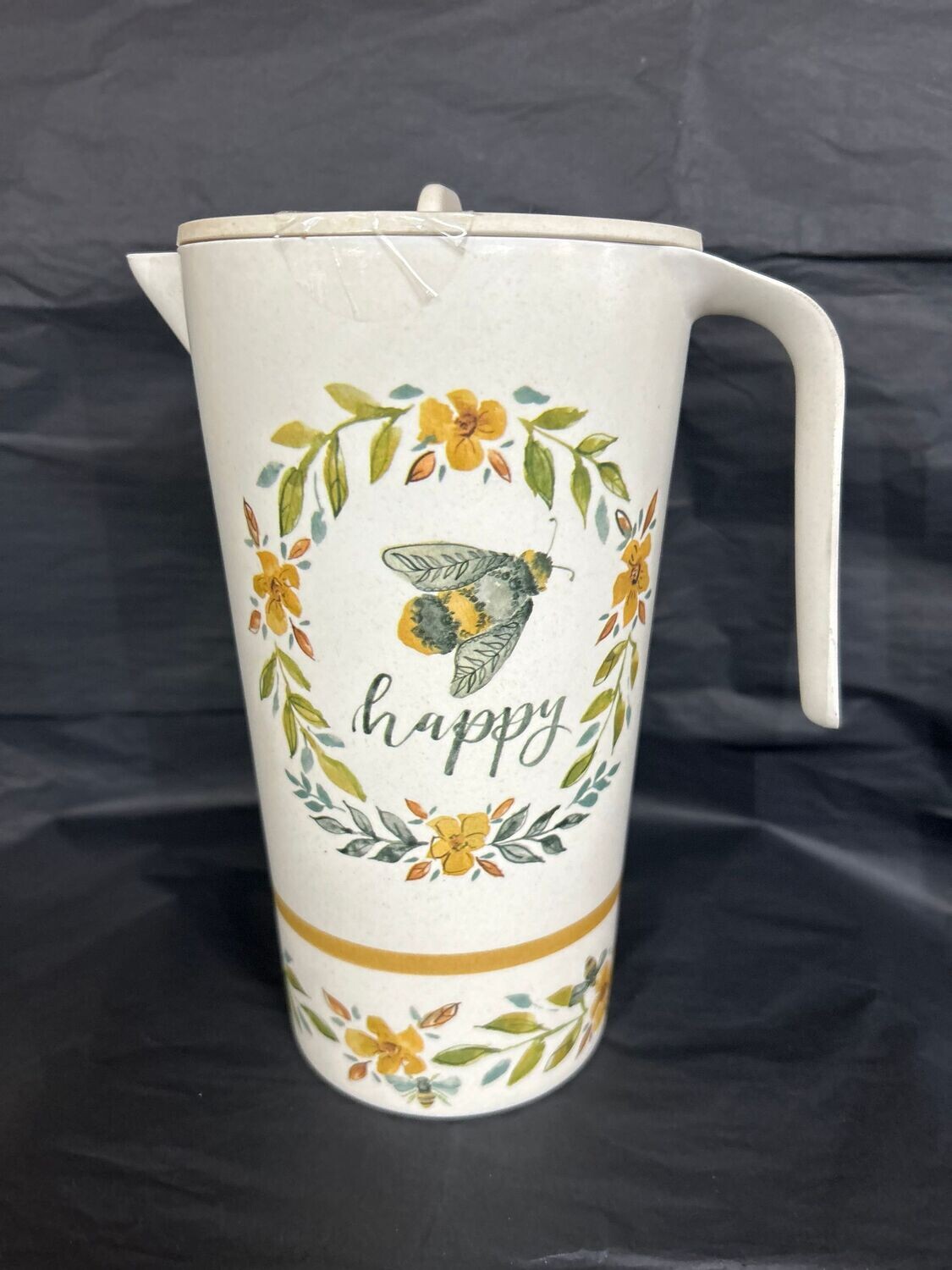 Bee pitcher