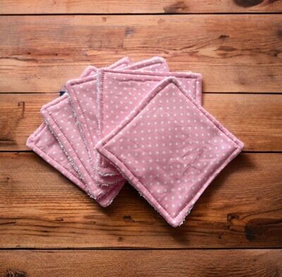 Reusable Face Wipes/Make Up Wipes
Pink with polka dots