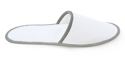 Byo - Ciabatte bianche con punta chiusa 29 cm Elegance