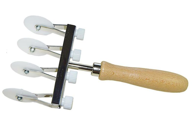 Rotella Tagliapasta 4 Lame Liscie - Elettro Center