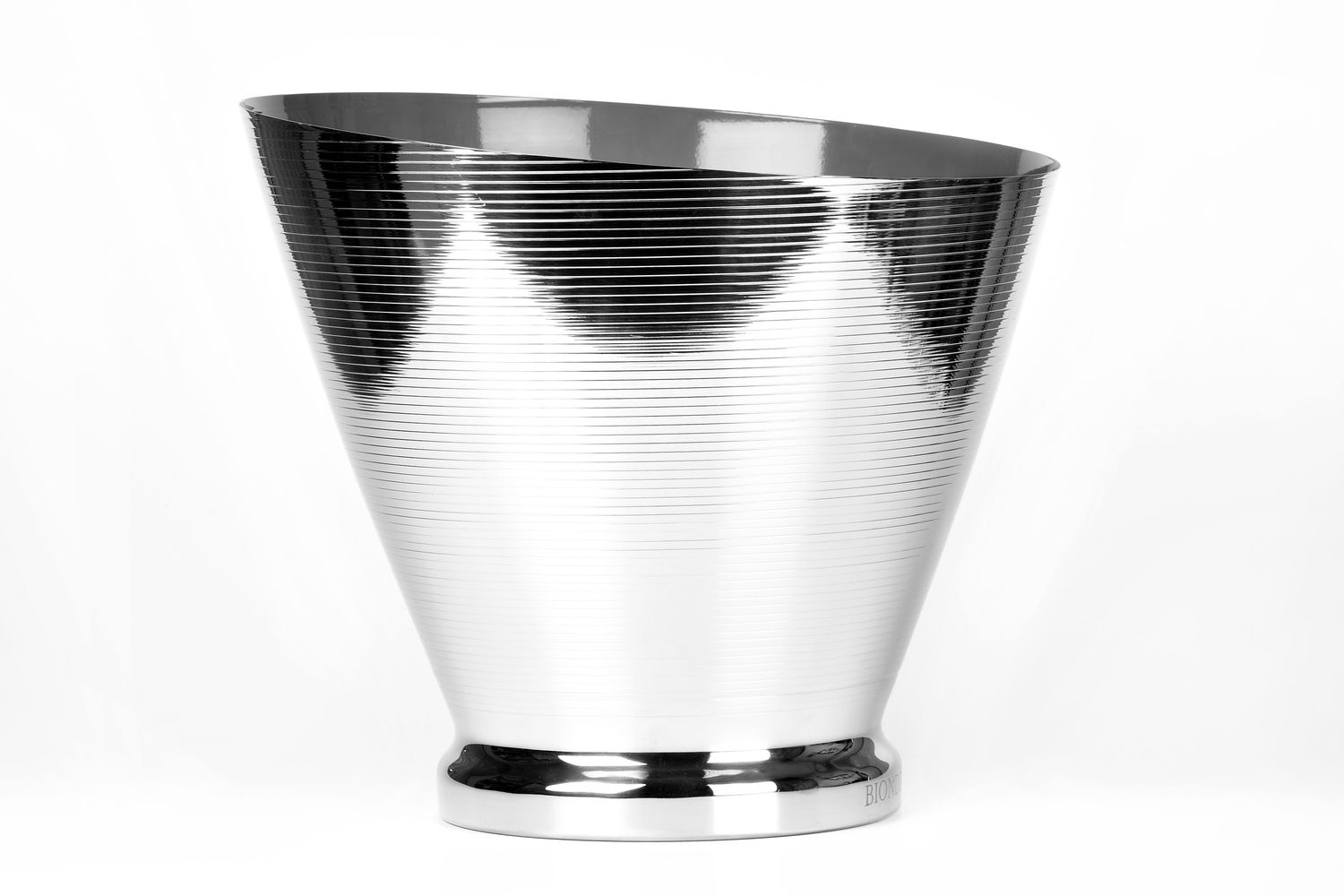 Spumantiera acciaio rigata Super 3028 - Tirolix