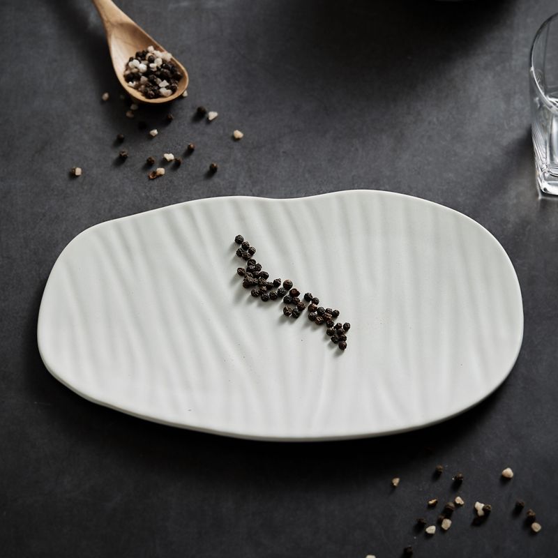 Yegam - Piatto ovale 26 cm Lek