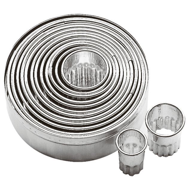 Tagliapasta anello festonato 11 pz - Paderno