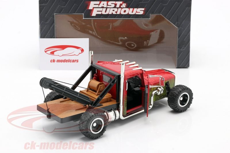 Custom Peterbilt Trainare Camion Fast & Furious Hobbs & Shaw