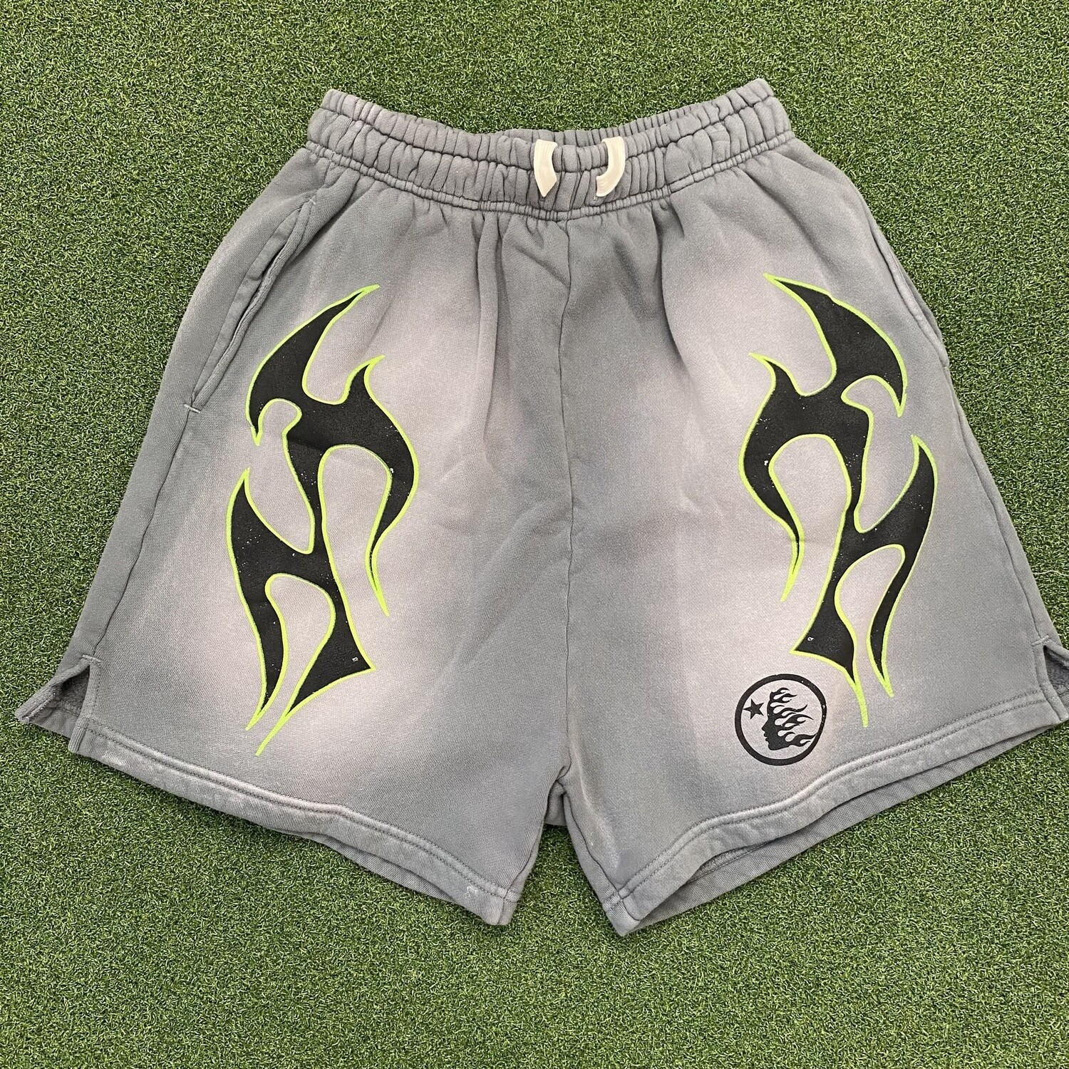 HELLSTAR *Grey Flame Shorts*