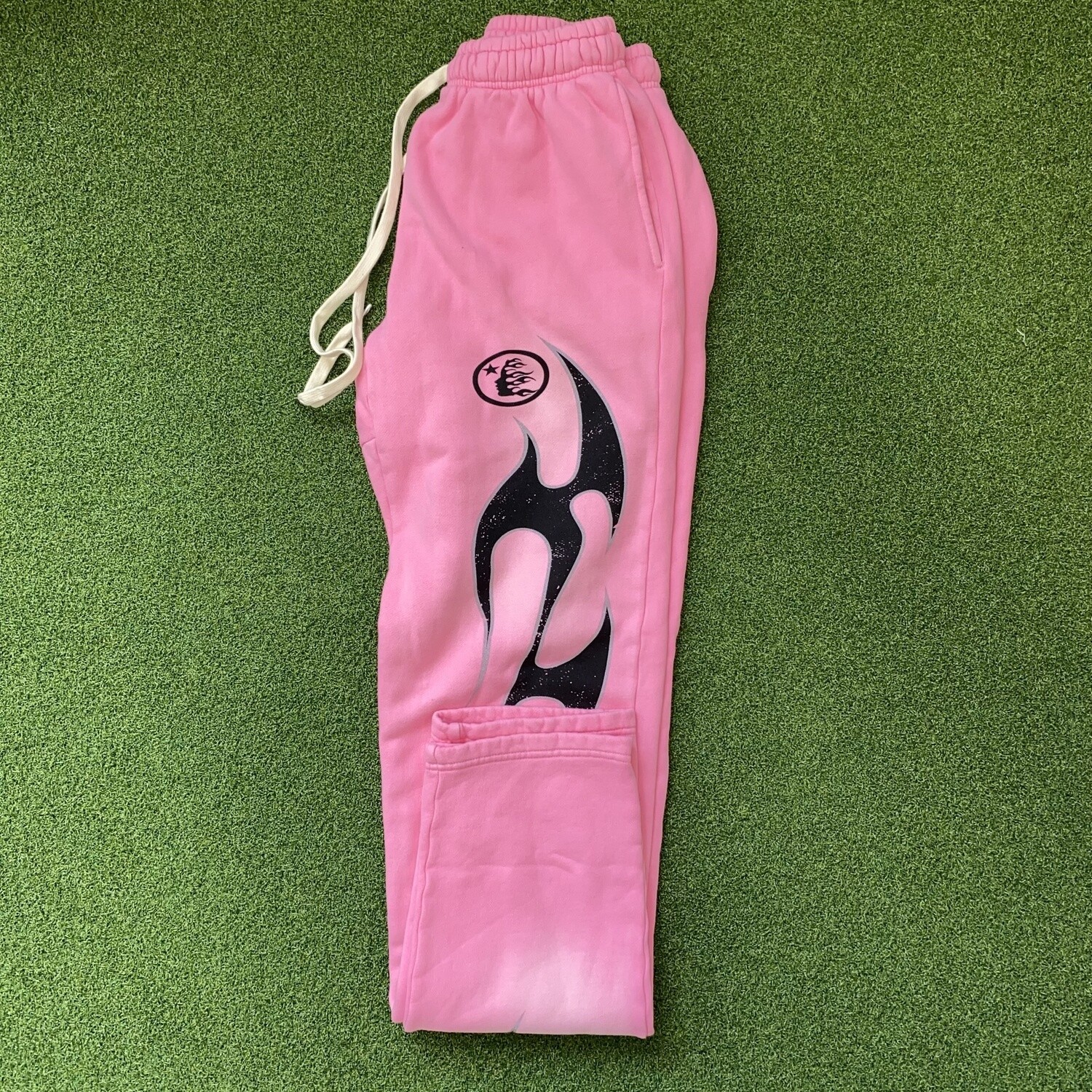 Hellstar* Flame Sweatpants (Black)