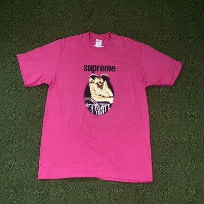 Supreme *Kissing (Pink)