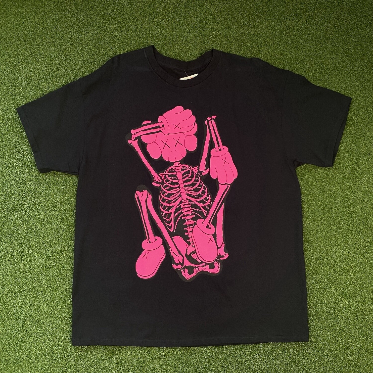 Kaws *Skeleton (Black/Pink)