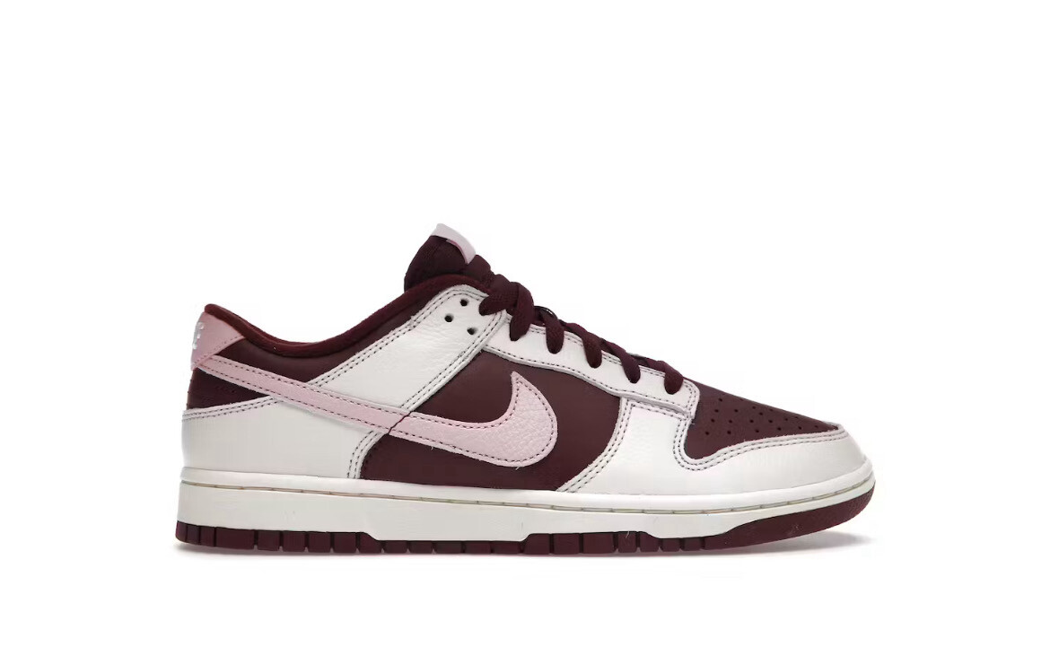 Nike Dunk Low Valentine 2023