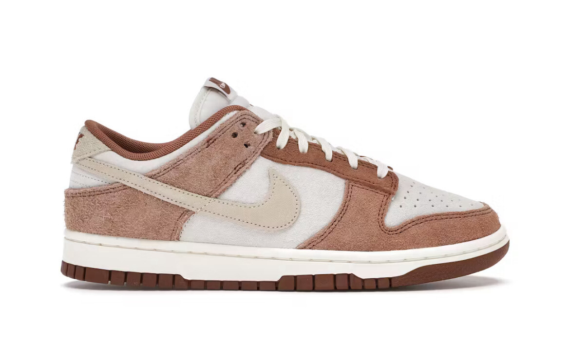 Nike Dunk Low Curry