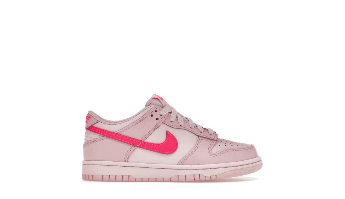 Nike Dunk Low Triple Pink