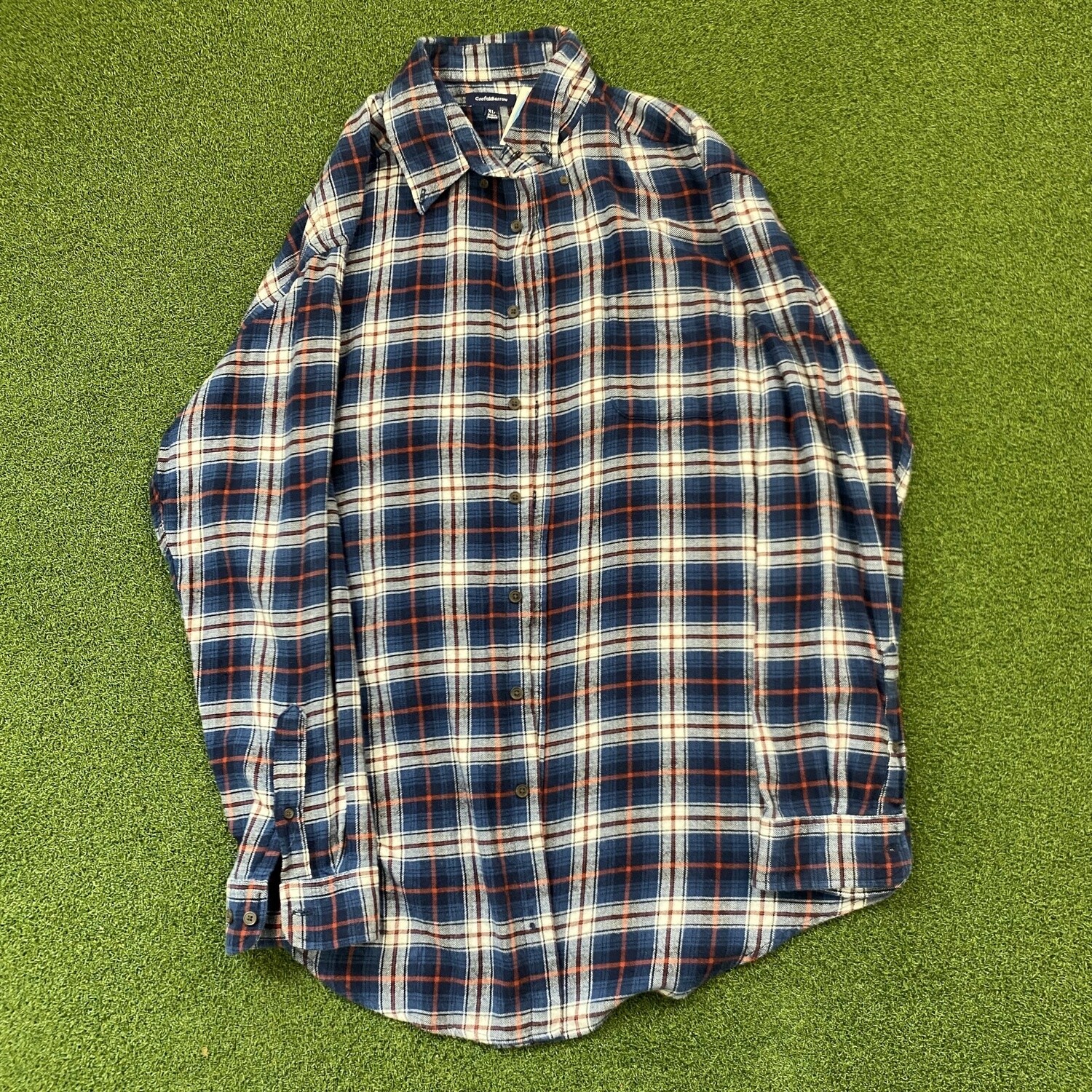 VINTAGE FLANNEL WHITE &amp; BLUE