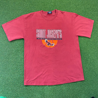 Saint Joseph&#39;s Basketball Vintage Tee