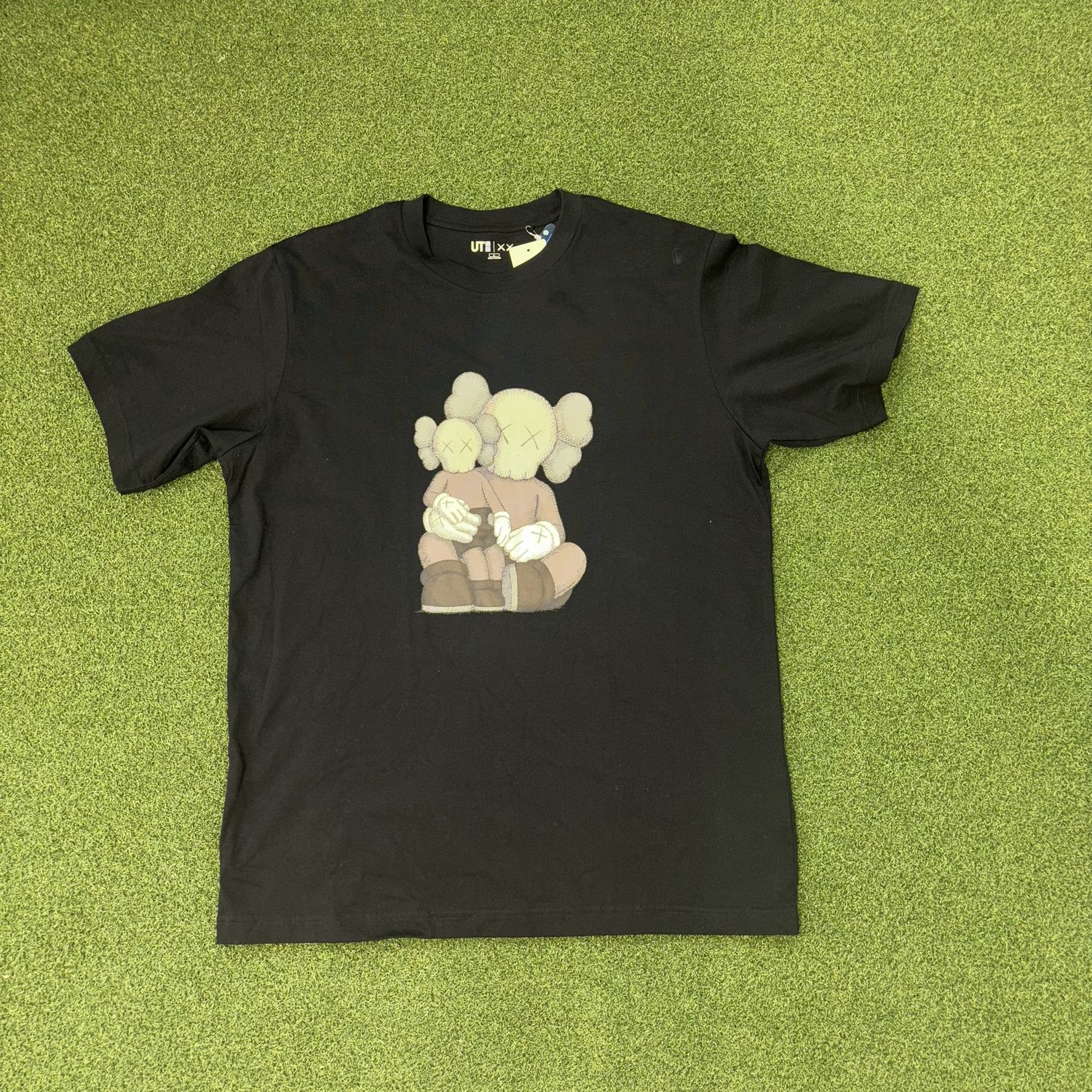 Uniqlo X Kaws (Black)