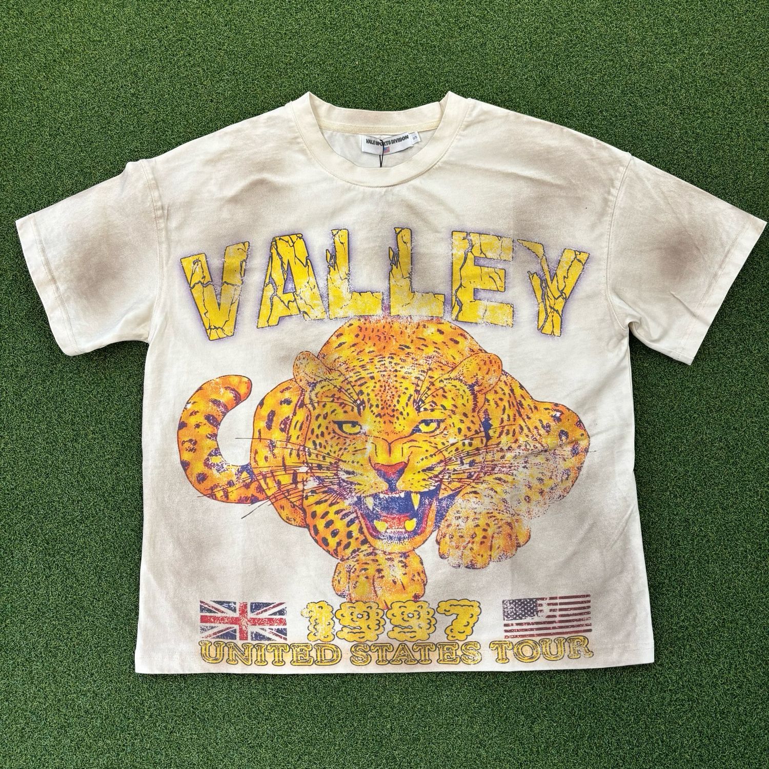 Vale Cheetah Tee