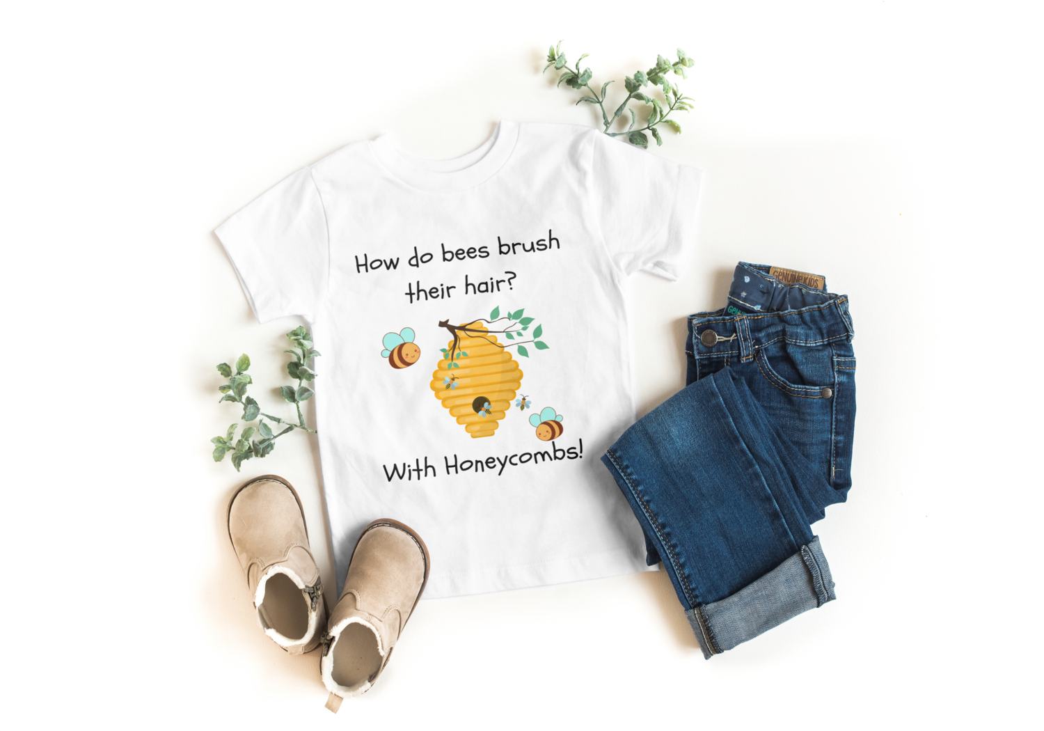Cute and Funny Bees and Honeycomb Short Sleeve Tee for Toddler Boys &amp; Girls