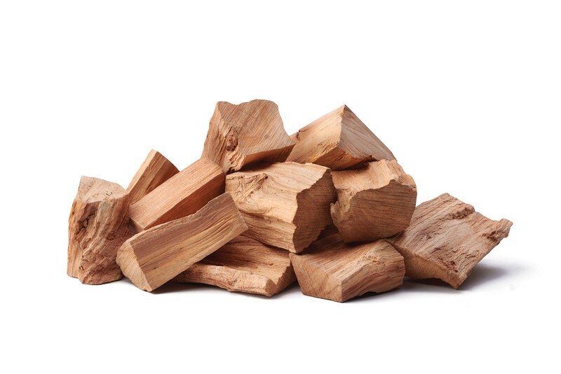 Napoleon appel wood chunks 1,5 kg voor milde, fruitige rooksmaak bij barbecue en roken.