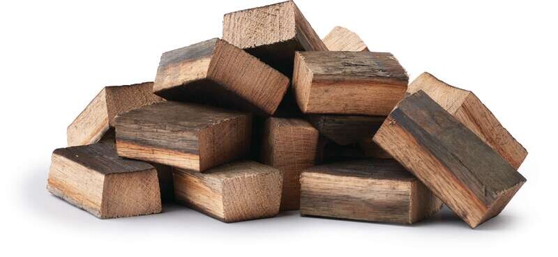 Napoleon whiskey wood chunks 1,5 kg voor rijke, rokerige smaak met subtiele whiskytonen.
