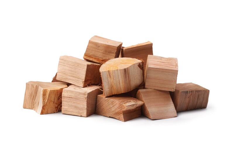 Napoleon kersen wood chunks 1,5 kg voor zoete, zachte rooksmaak bij barbecue en roken.