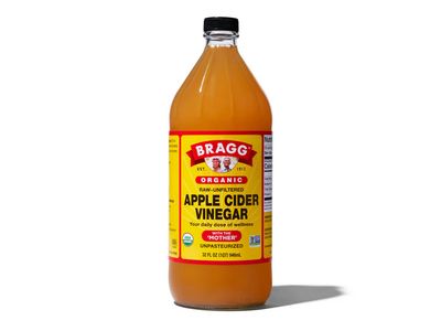 Bragg, APPLE CIDER VINEGAR Organic, Raw-Unfiltered &amp; Unpasteurized With the &#39;MOTHER&#39;, Liquid - 946 mL (32 fl. oz)