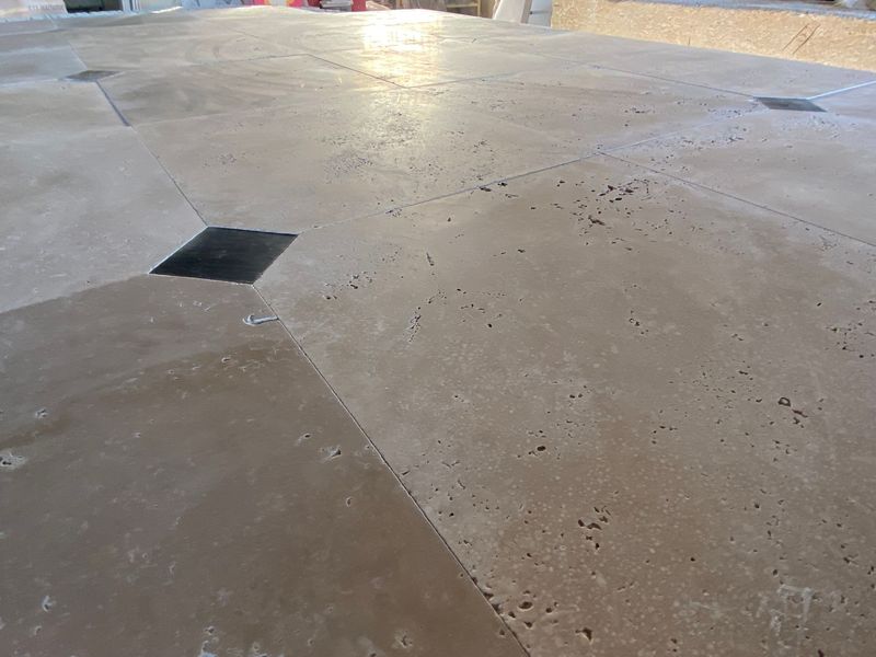 TRAVERTIN A CABOCHON Prix TTC / m²