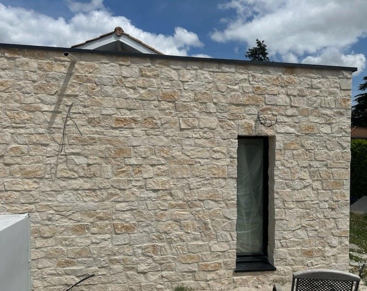 PAREMENT PIERRE BEIGE SAVANE -  Prix / m² FINITION RUSTIQUE