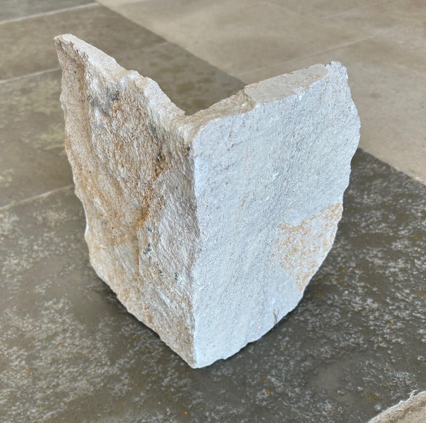 PIERRE SAVANE CORNER FACING – Price / Linear Meter