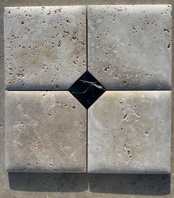 Dallage Château à cabochon bombé en travertin - sol intérieur