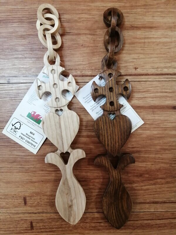 Lovespoon with Celtic Cross and Links