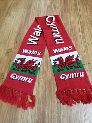 Wales / Cymru Scarves