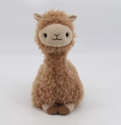 Snuggly Alpaca by Jomanda